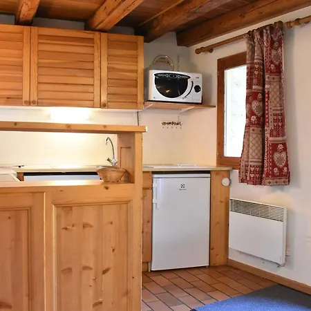 Typique 8 Personnes A Meribel, Calme Et Pittoresque - Fr-1-180-190 샬레 메리벨